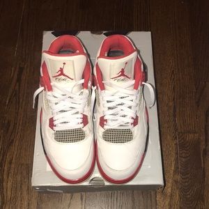 Air Jordan 4 Fire Red